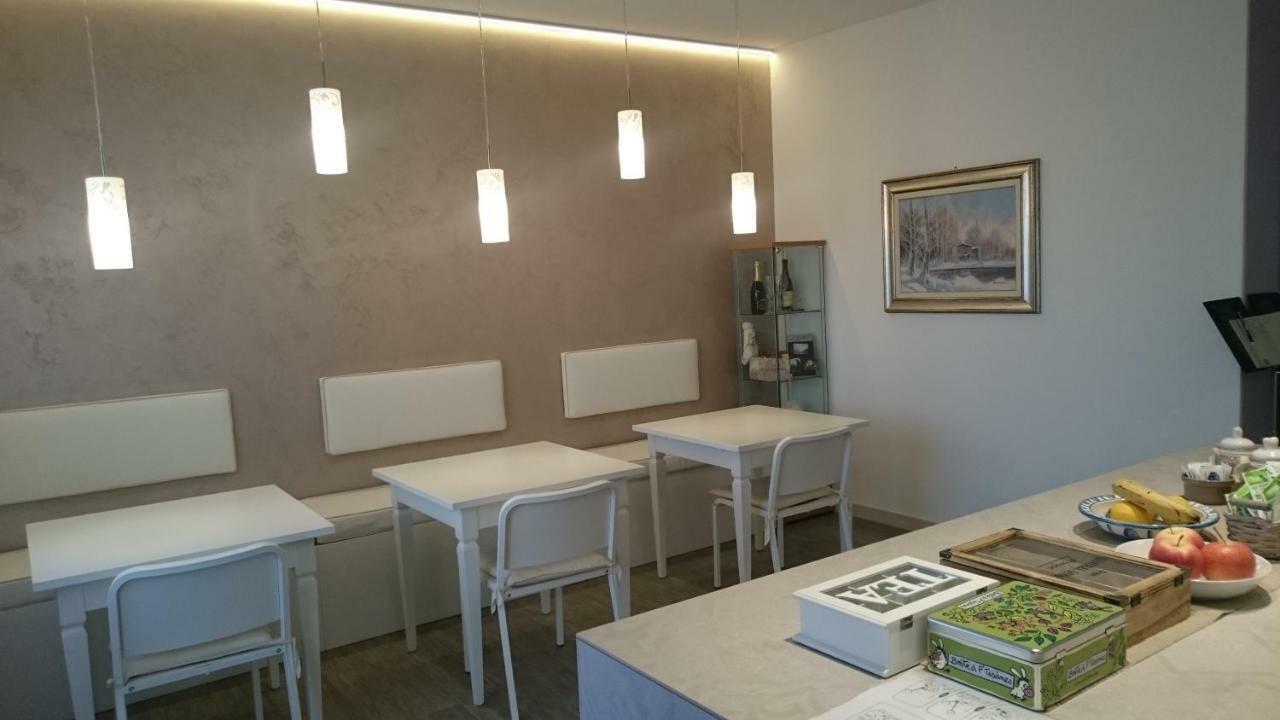 Bed And Breakfast Di Mara E Stefano Verona Bagian luar foto