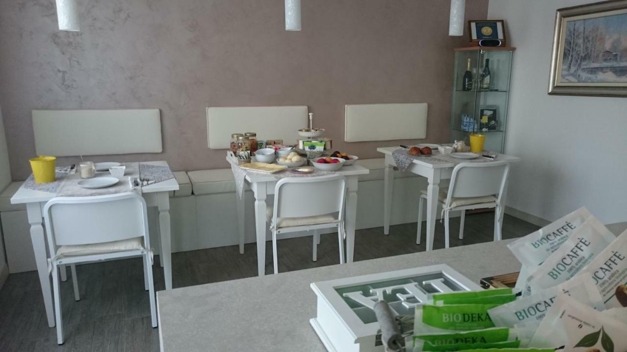 Bed And Breakfast Di Mara E Stefano Verona Bagian luar foto