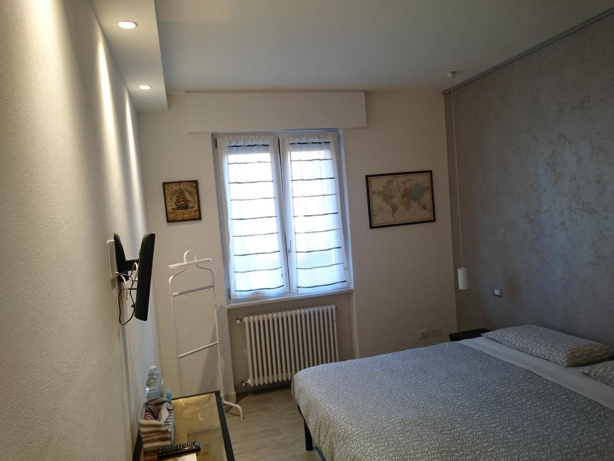 Bed And Breakfast Di Mara E Stefano Verona Ruang foto